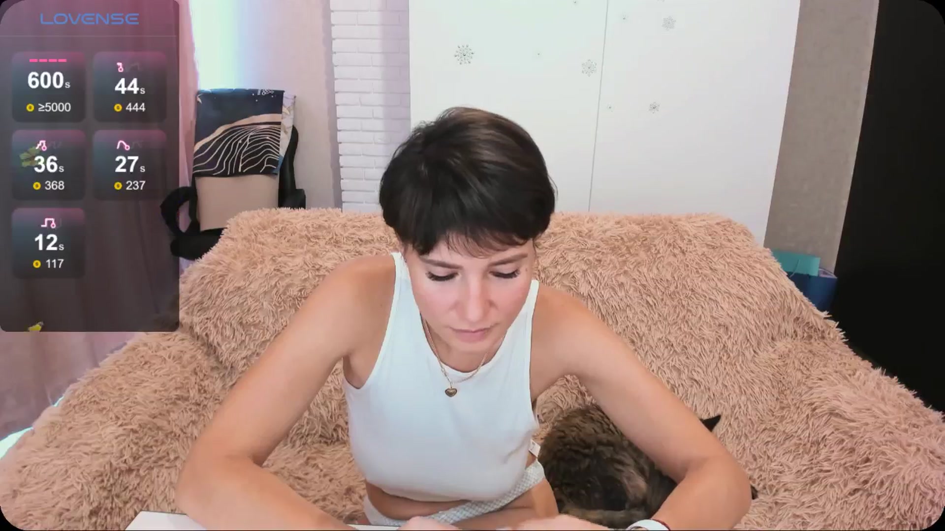 Gallery image thumbnail from HollyMollyy's myfreecams stream on, 06/05/2024, 13:30 image 3 of 20