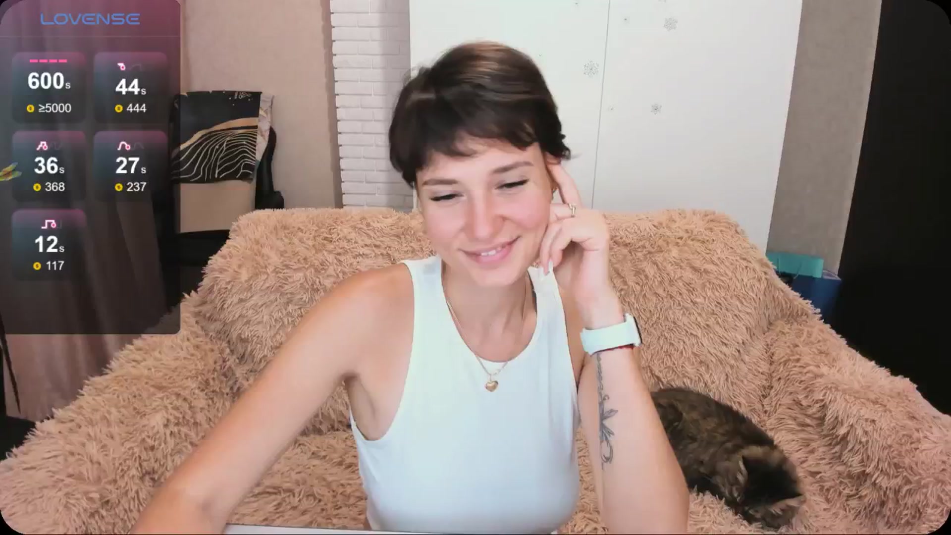Gallery image thumbnail from HollyMollyy's myfreecams stream on, 06/05/2024, 18:49 image 15 of 20