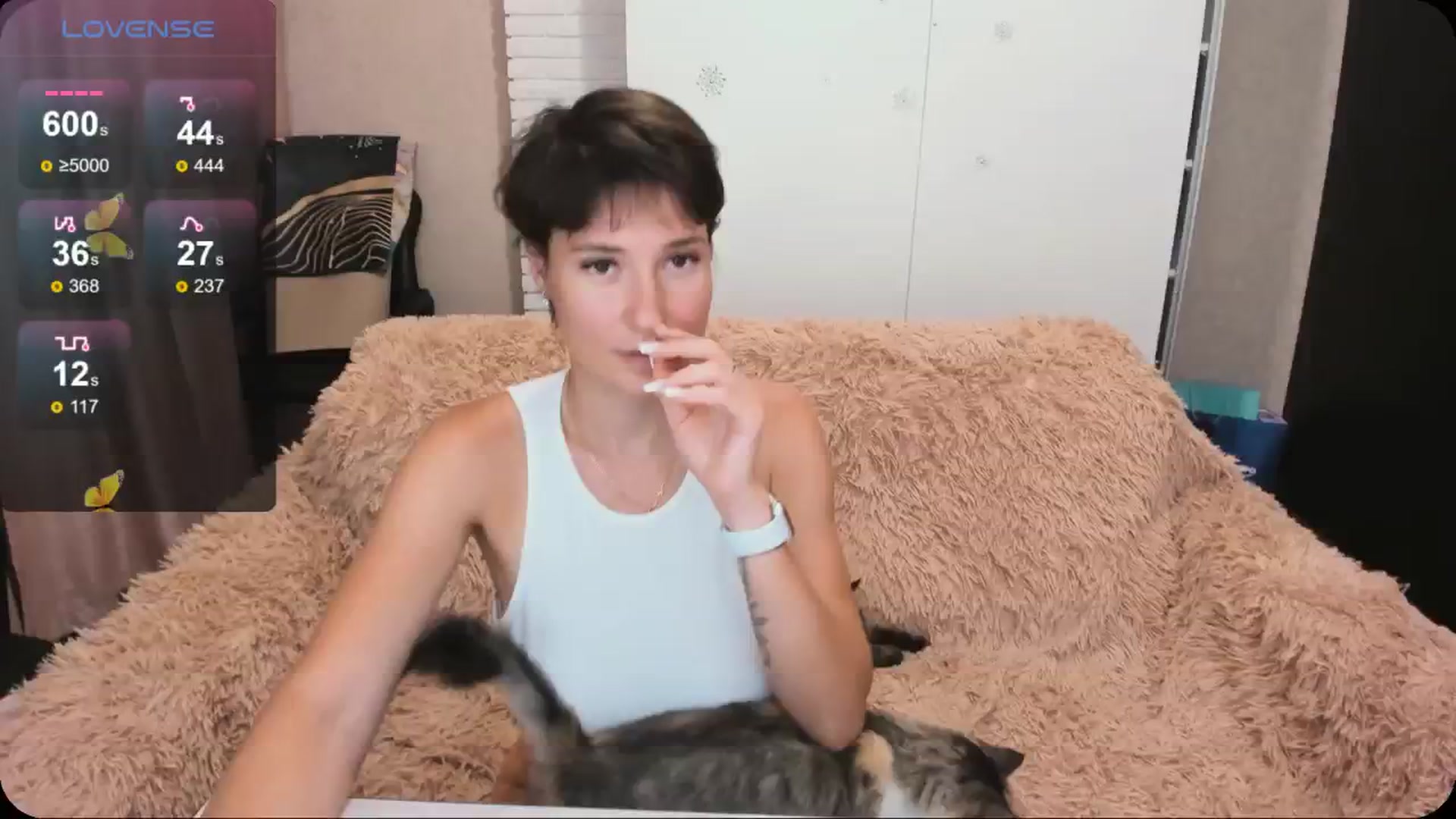 Gallery image thumbnail from HollyMollyy's myfreecams stream on, 06/05/2024, 19:38 image 15 of 20