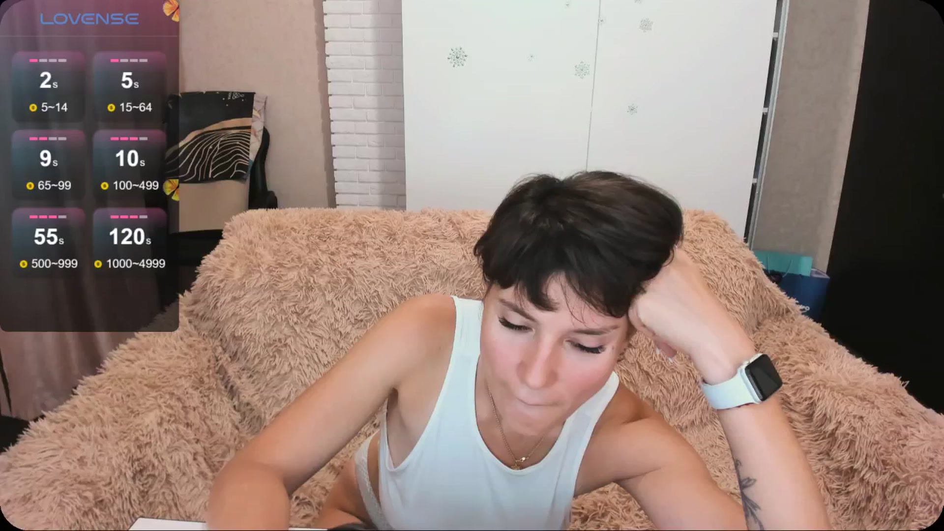 Gallery image thumbnail from HollyMollyy's myfreecams stream on, 06/05/2024, 19:38 image 12 of 20