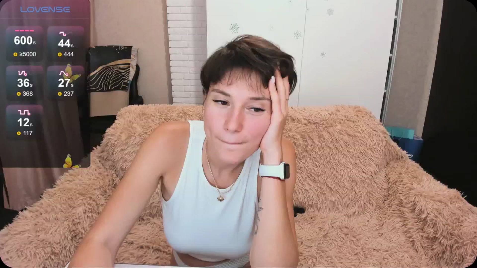 Gallery image thumbnail from HollyMollyy's myfreecams stream on, 06/05/2024, 19:38 image 18 of 20