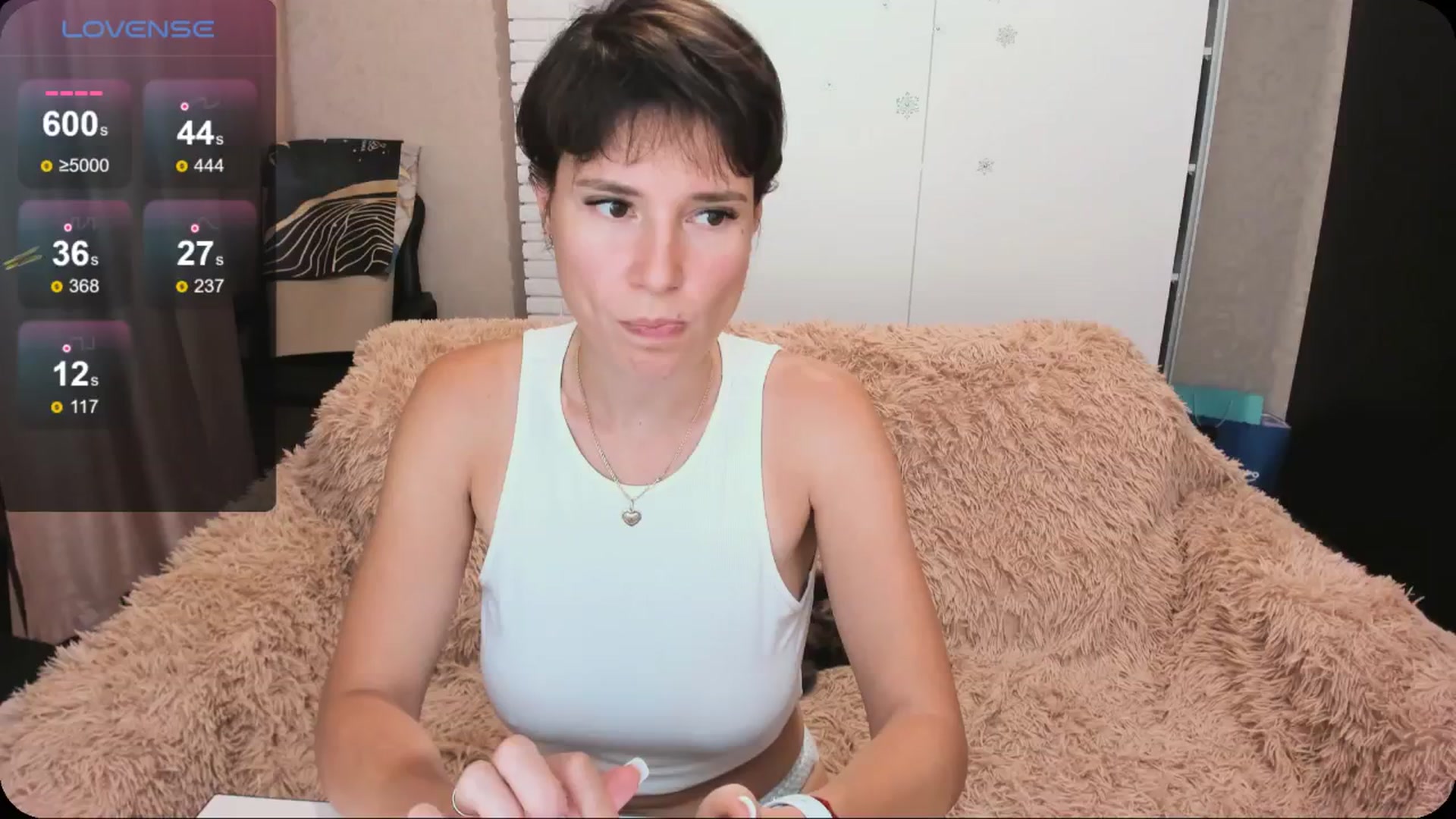 Gallery image thumbnail from HollyMollyy's myfreecams stream on, 06/05/2024, 19:38 image 17 of 20