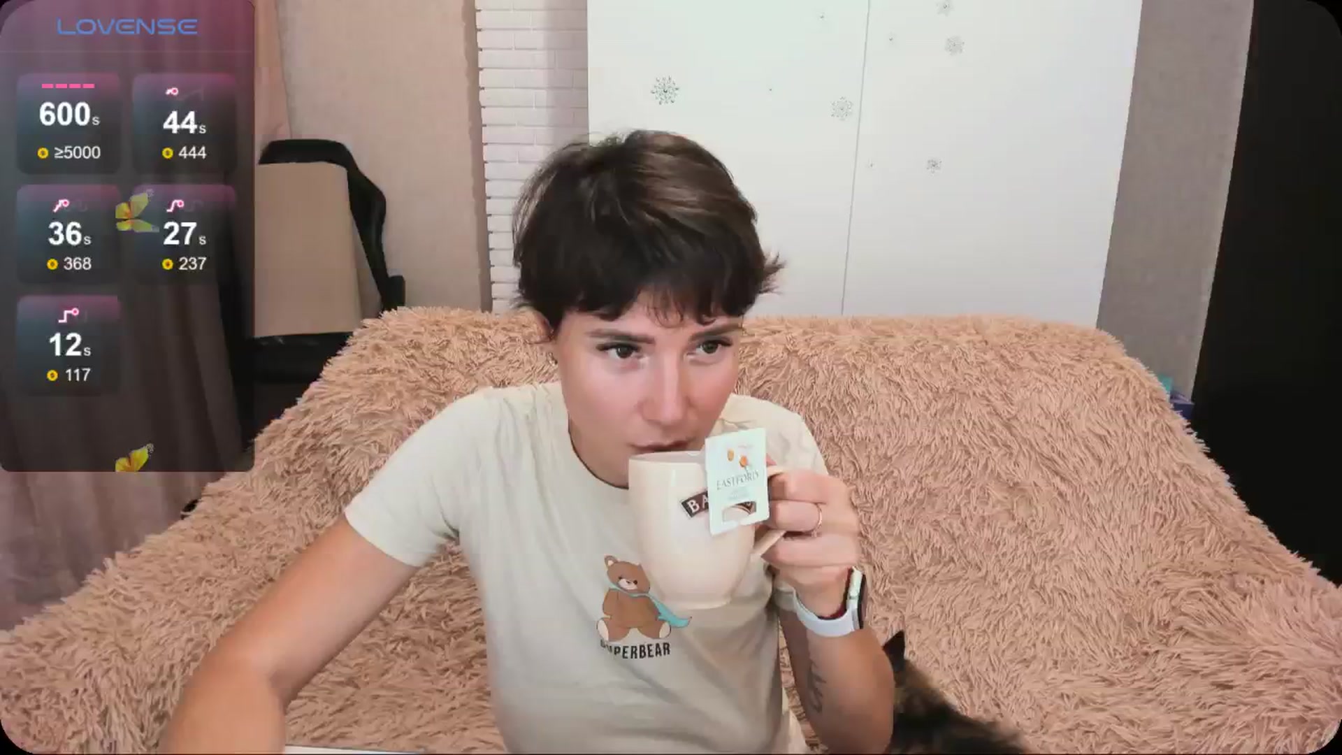 Gallery image thumbnail from HollyMollyy's myfreecams stream on, 06/07/2024, 19:04 image 6 of 20