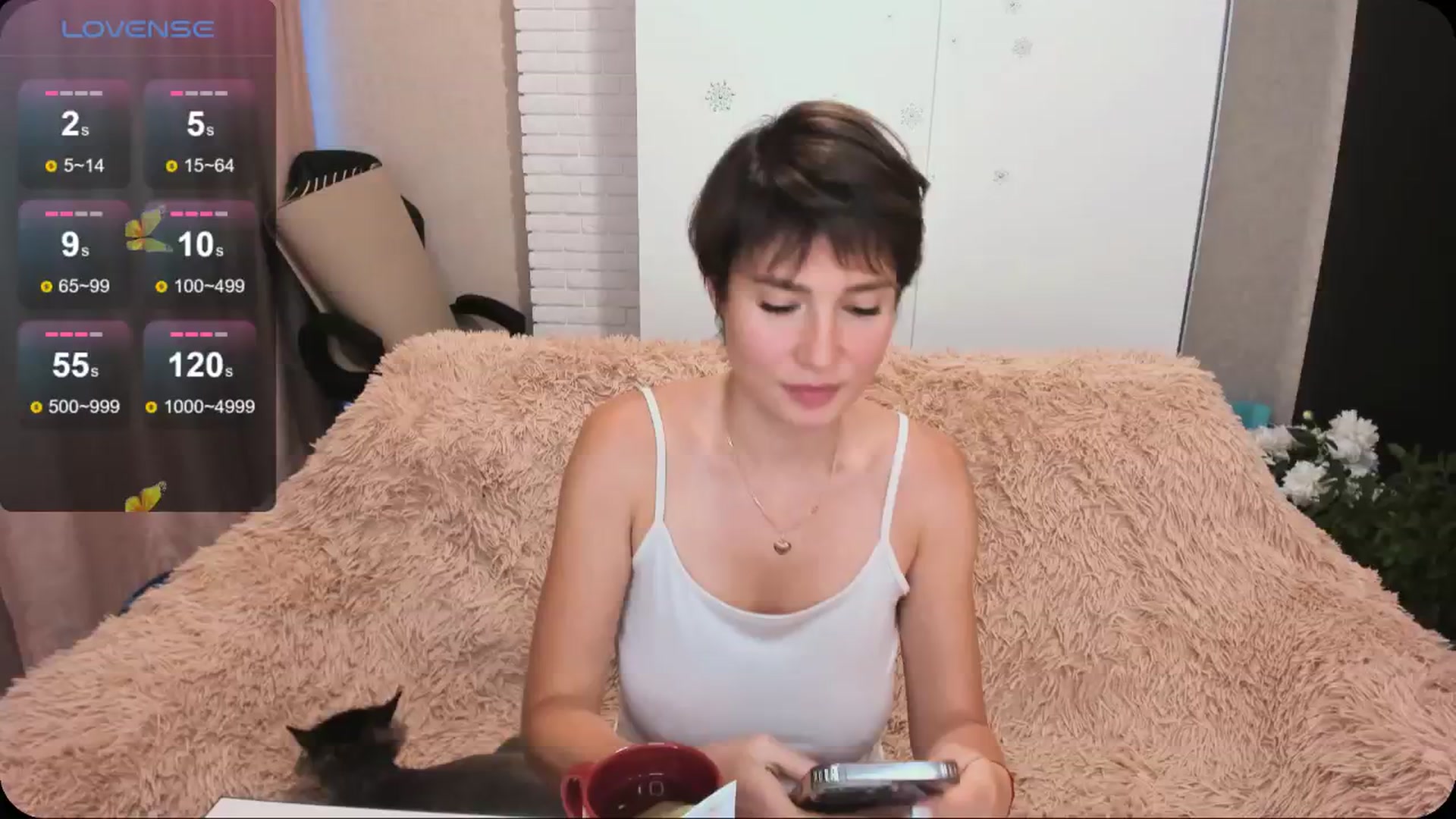 Gallery image thumbnail from HollyMollyy's myfreecams stream on, 06/09/2024, 18:42 image 7 of 20