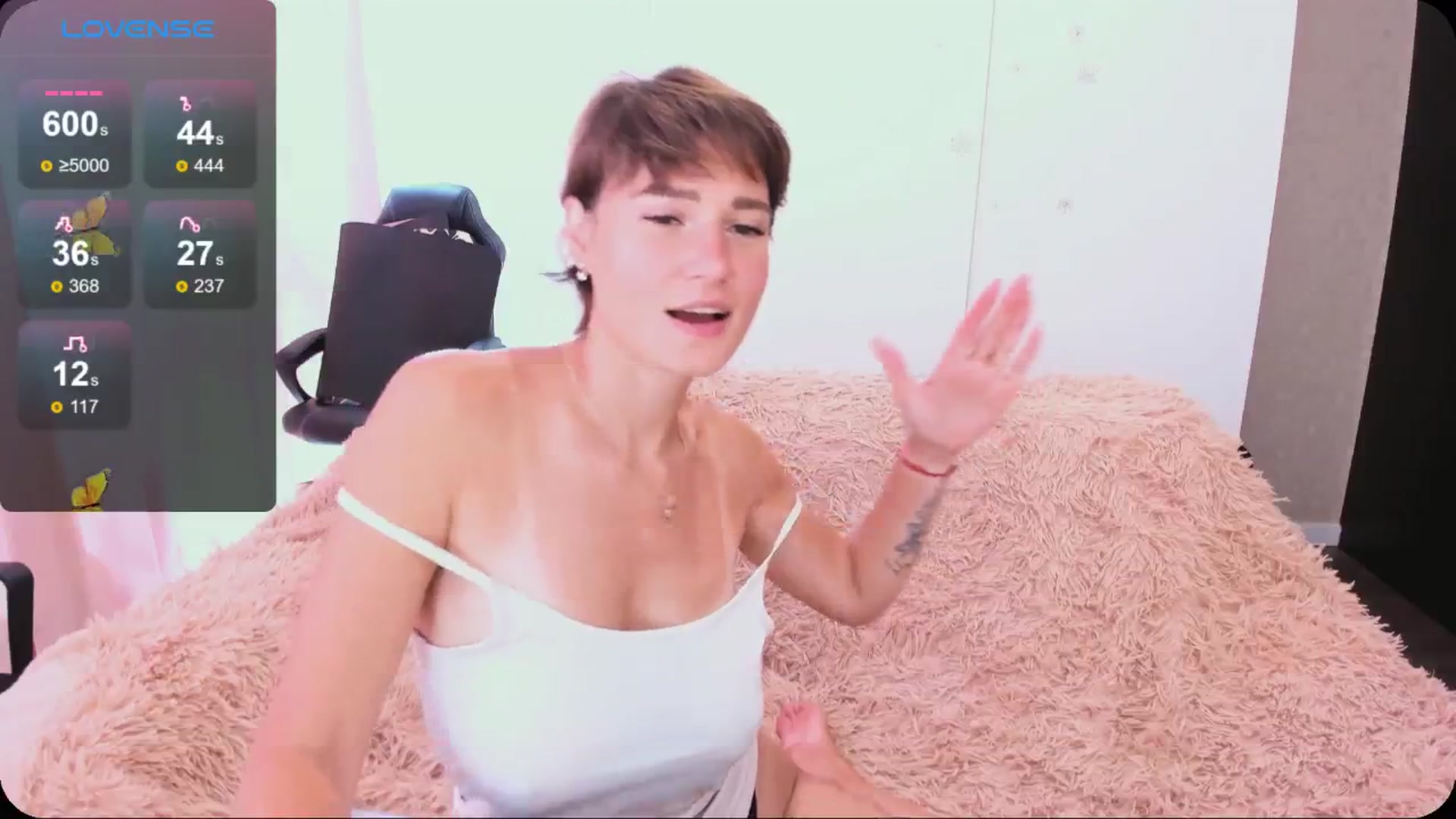 Gallery image thumbnail from HollyMollyy's myfreecams stream on, 07/19/2024, 10:04 image 7 of 20