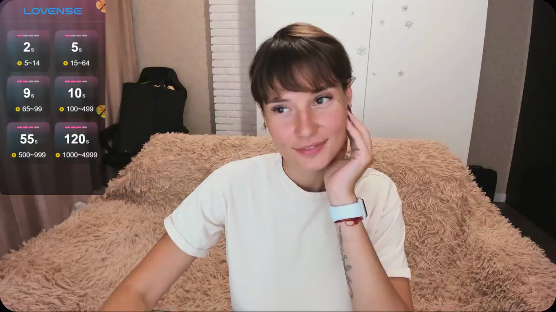 Gallery image thumbnail from HollyMollyy's myfreecams stream on, 07/19/2024, 19:23 image 4 of 20
