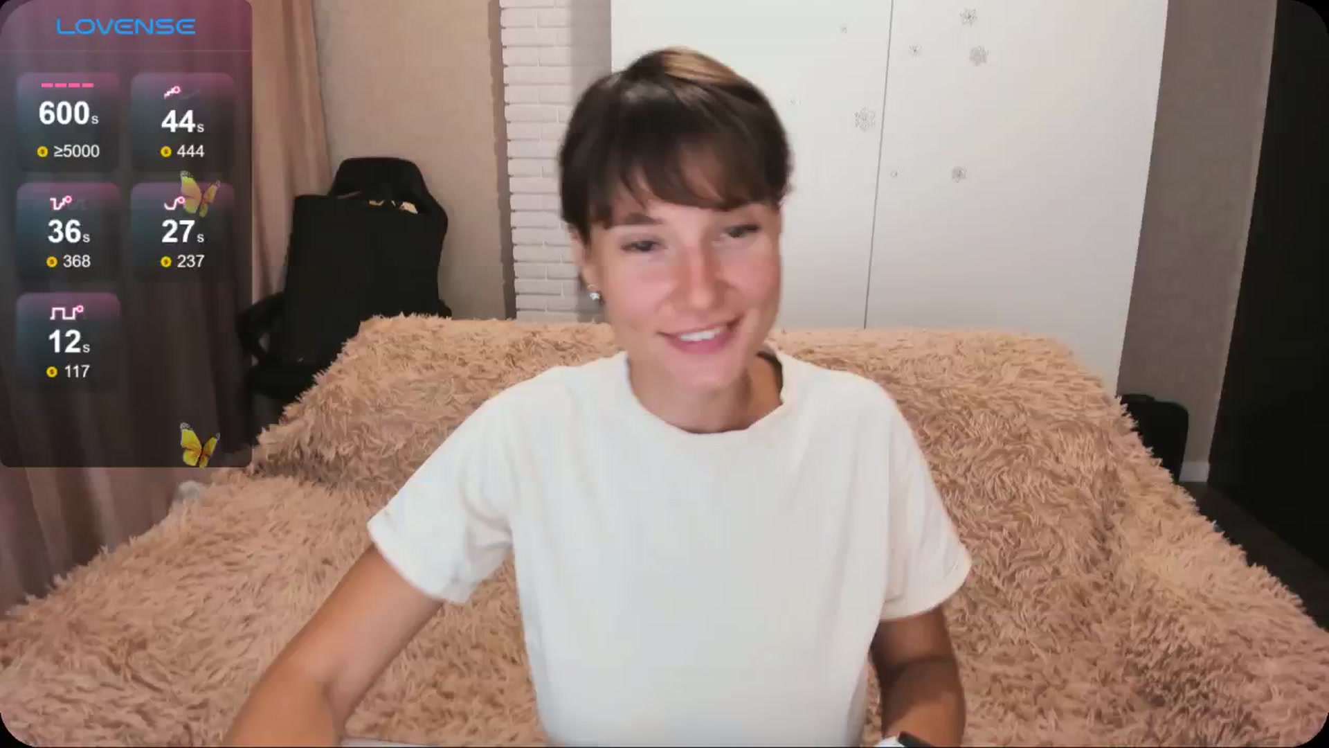 Gallery image thumbnail from HollyMollyy's myfreecams stream on, 07/19/2024, 19:23 image 2 of 20