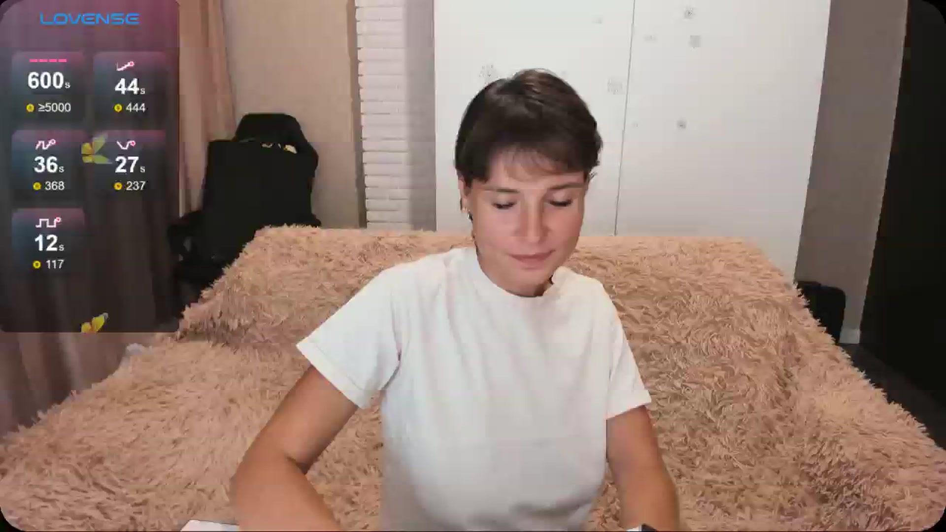 Gallery image thumbnail from HollyMollyy's myfreecams stream on, 07/19/2024, 19:23 image 10 of 20