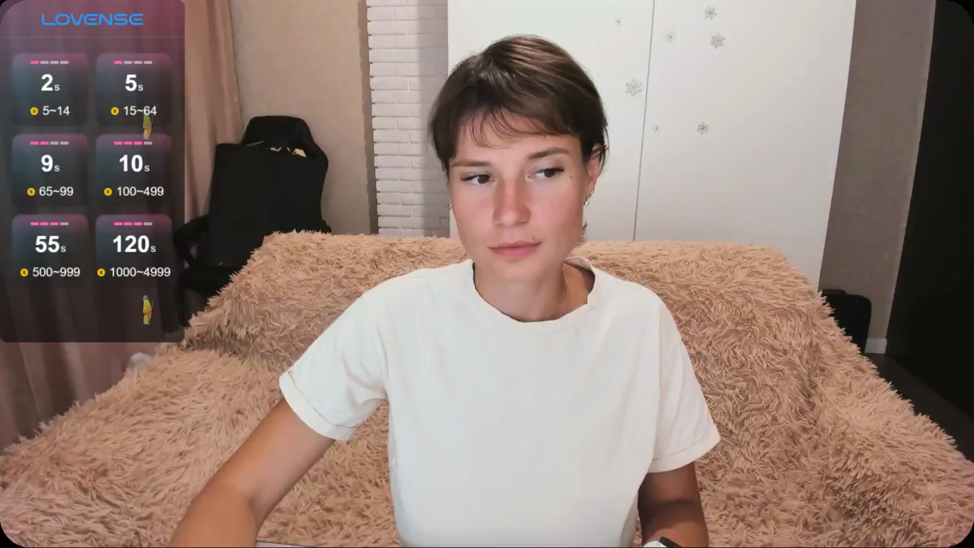 Gallery image thumbnail from HollyMollyy's myfreecams stream on, 07/19/2024, 19:23 image 6 of 20