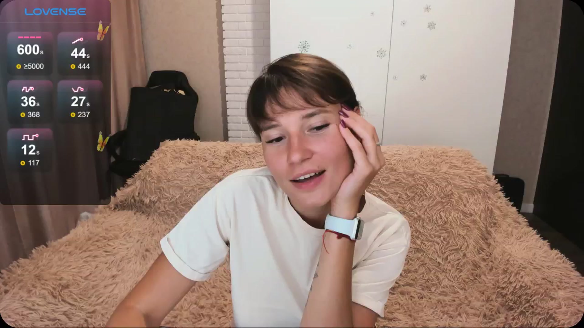Gallery image thumbnail from HollyMollyy's myfreecams stream on, 07/19/2024, 20:08 image 1 of 20
