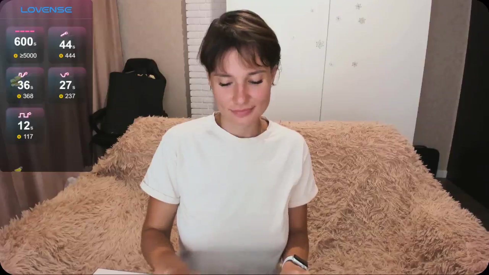 Gallery image thumbnail from HollyMollyy's myfreecams stream on, 07/19/2024, 20:08 image 7 of 20