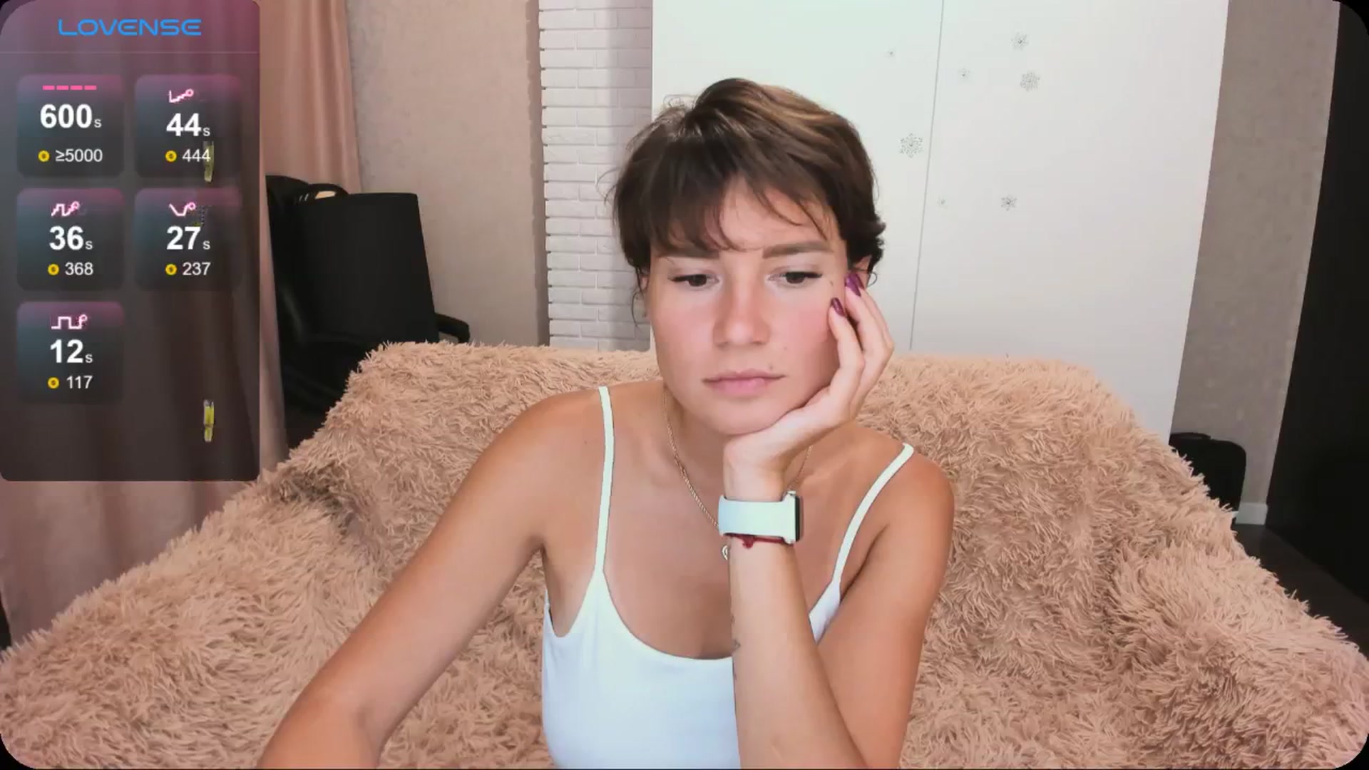 Gallery image thumbnail from HollyMollyy's myfreecams stream on, 07/22/2024, 18:03 image 18 of 20