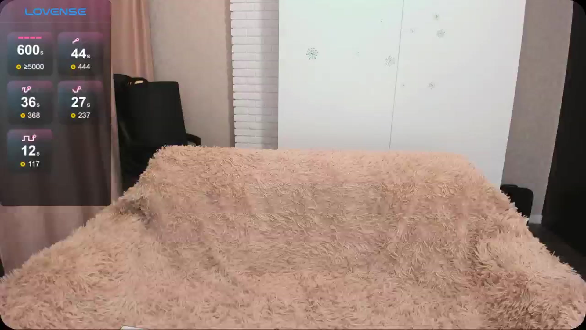 Gallery image thumbnail from HollyMollyy's myfreecams stream on, 07/22/2024, 18:32 image 14 of 20