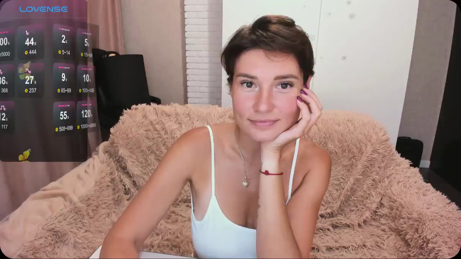 Gallery image thumbnail from HollyMollyy's myfreecams stream on, 07/22/2024, 21:09 image 3 of 20