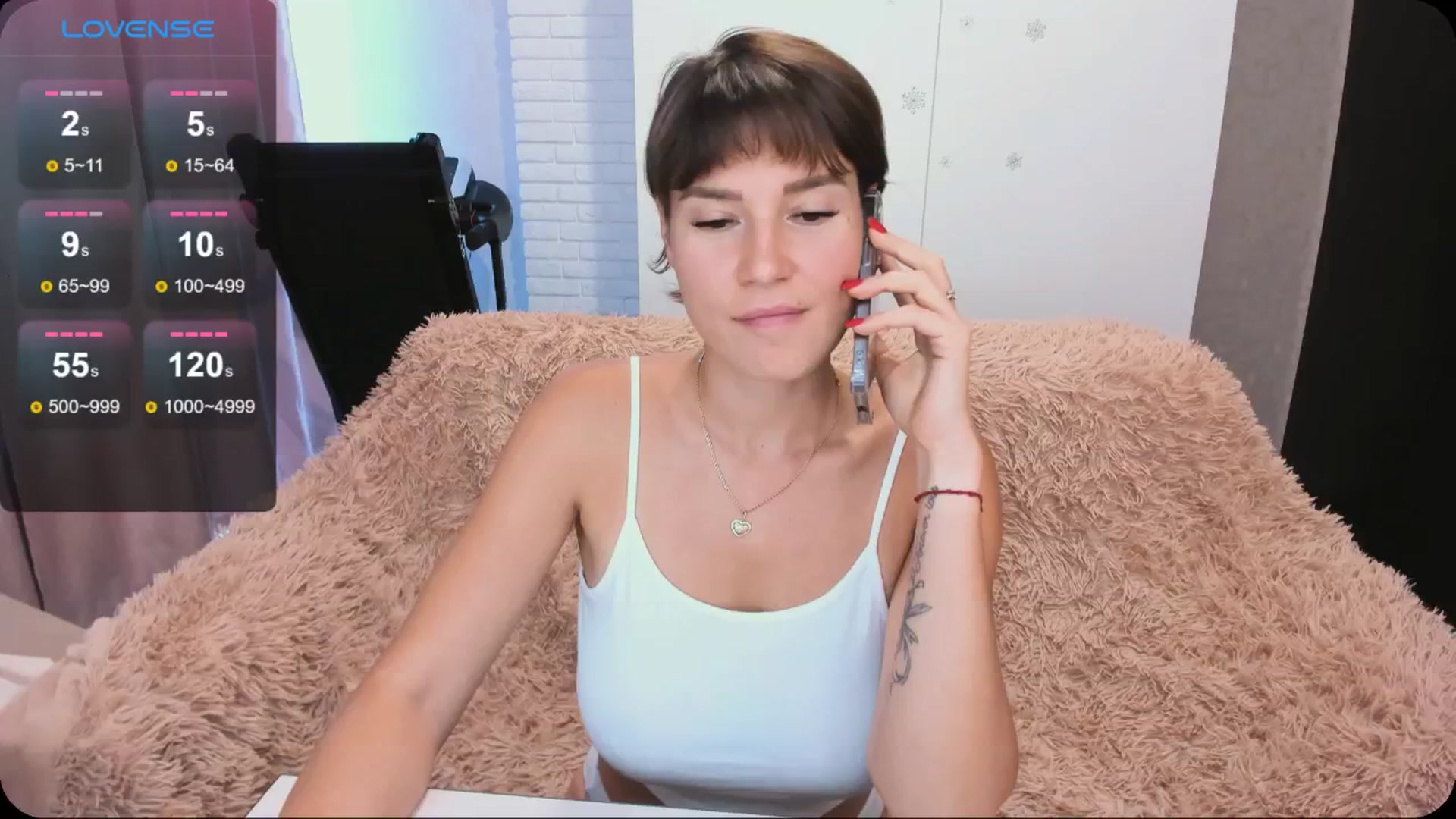 Gallery image thumbnail from HollyMollyy's myfreecams stream on, 08/14/2024, 15:18 image 6 of 20