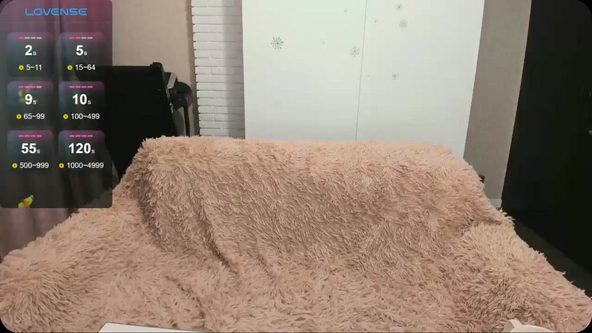 Gallery image thumbnail from HollyMollyy's myfreecams stream on, 08/25/2024, 18:27 image 10 of 20