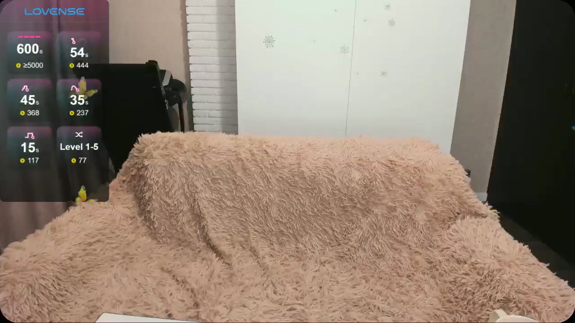 Gallery image thumbnail from HollyMollyy's myfreecams stream on, 08/25/2024, 18:27 image 9 of 20