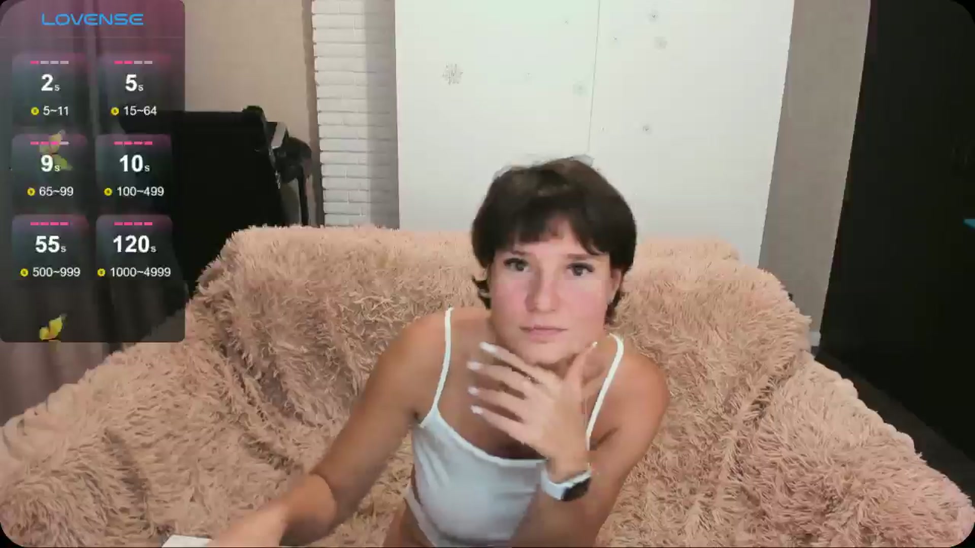 Gallery image thumbnail from HollyMollyy's myfreecams stream on, 08/25/2024, 20:22 image 4 of 20