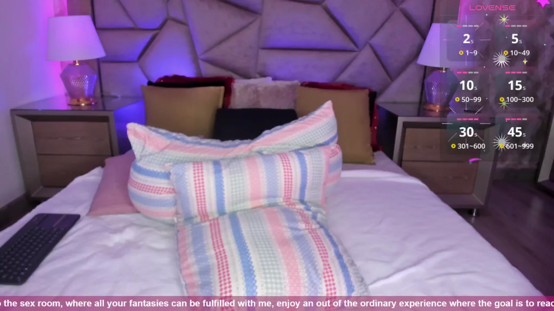Gallery image thumbnail from HollyTegan's myfreecams stream on, 12/25/2024, 14:13 image 13 of 20