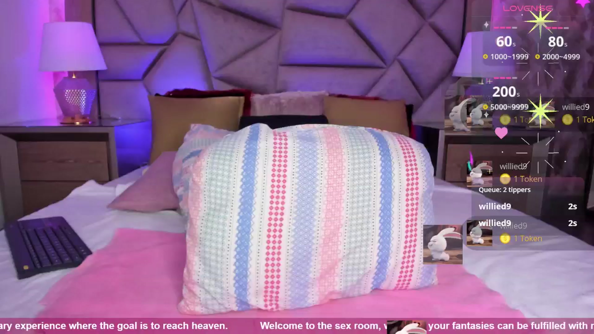Gallery image thumbnail from HollyTegan's myfreecams stream on, 12/25/2024, 15:34 image 17 of 20