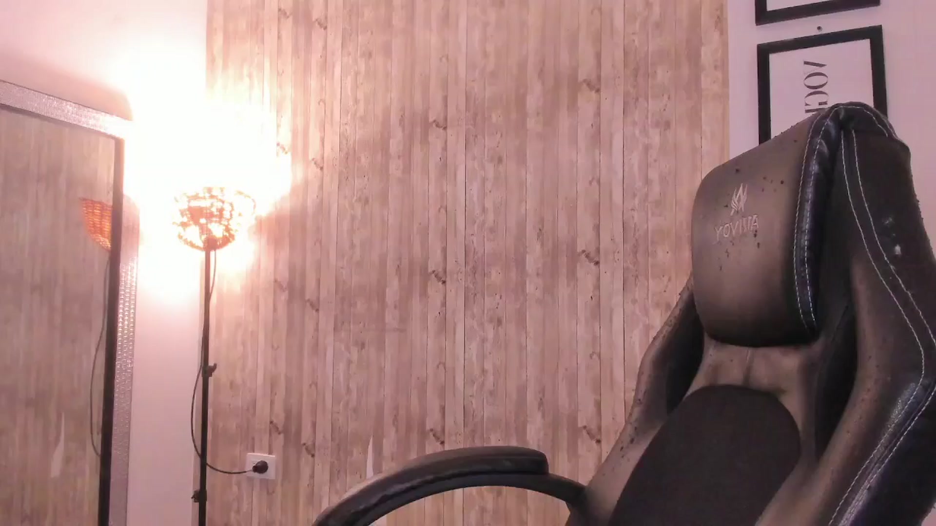 Gallery image thumbnail from Holly_Blonde1's myfreecams stream on, 09/02/2024, 06:48 image 1 of 20
