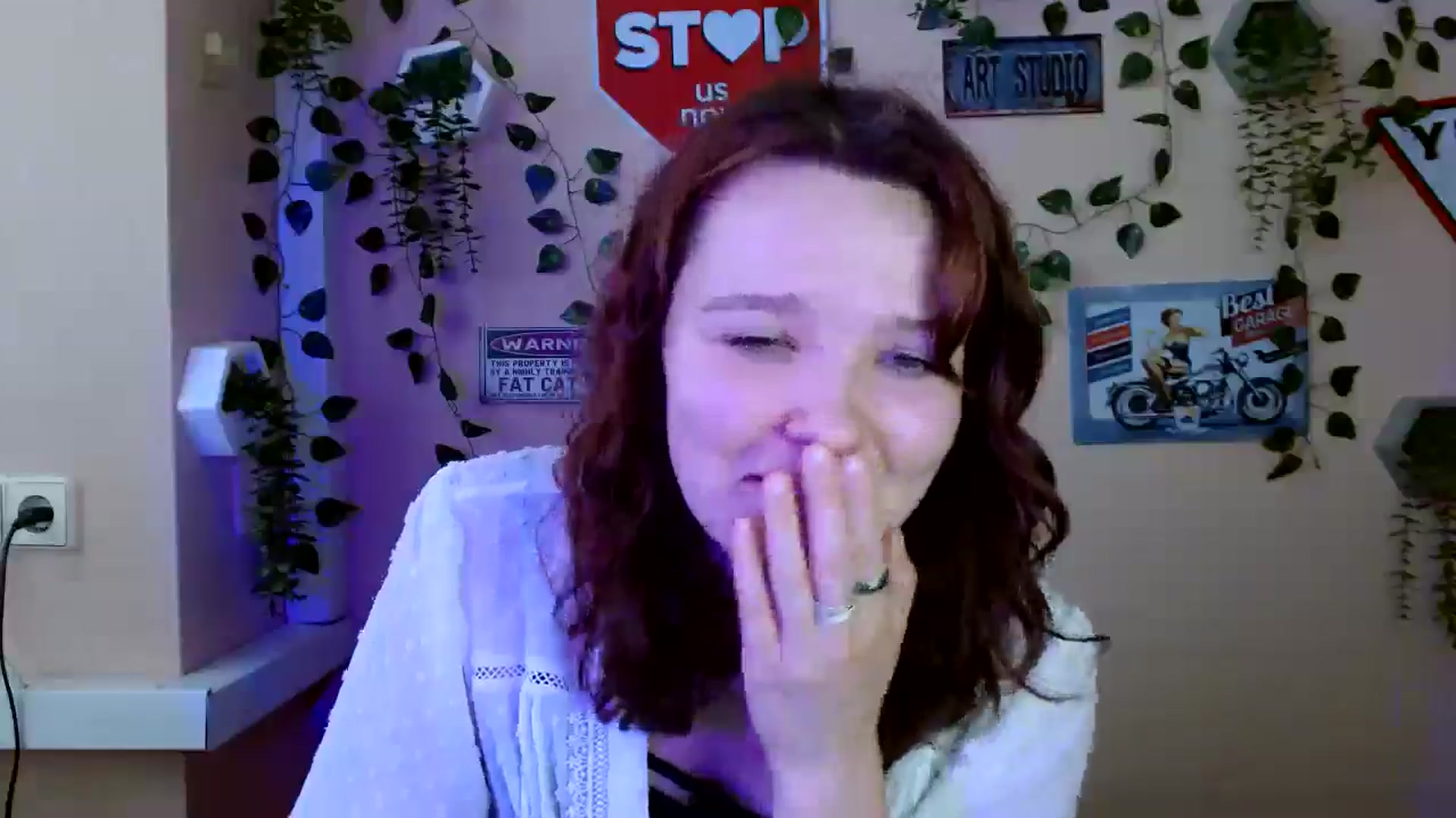 Gallery image thumbnail from Holly_Red_Cat's myfreecams stream on, 07/01/2025, 18:41 image 9 of 20