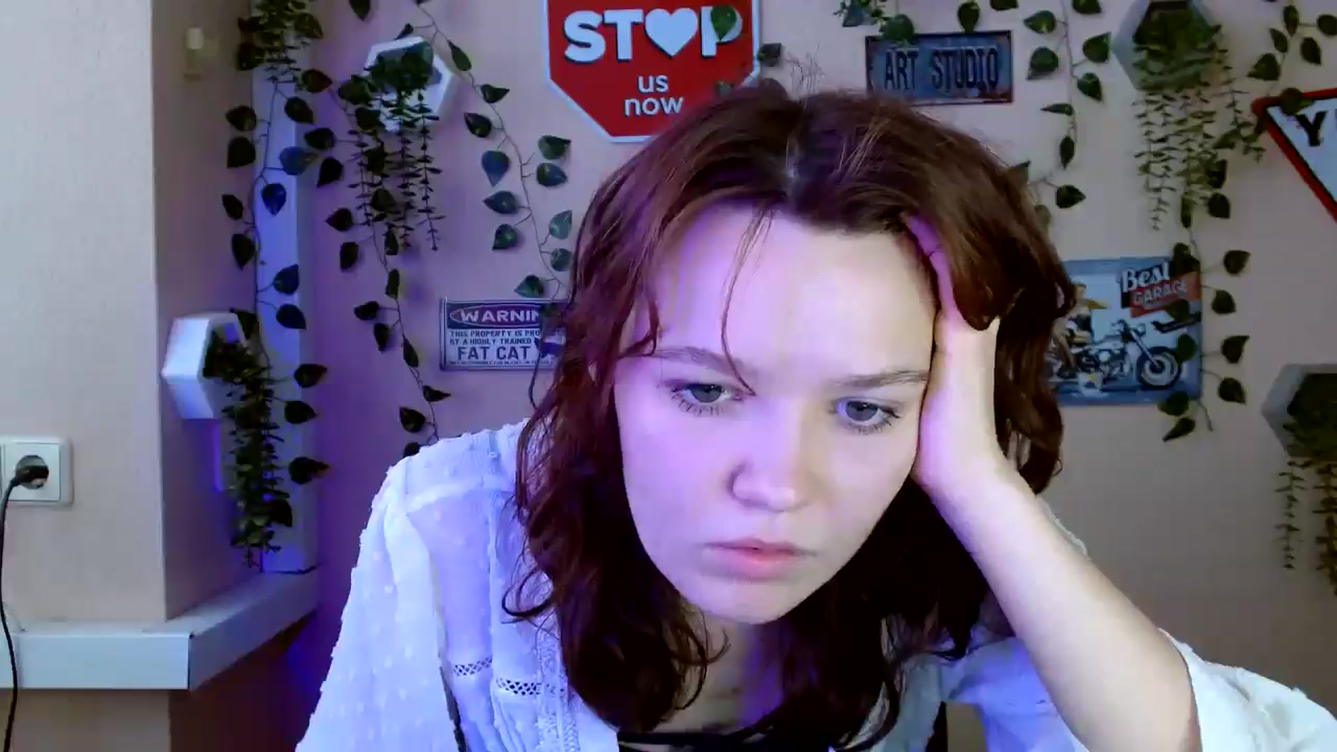 Gallery image thumbnail from Holly_Red_Cat's myfreecams stream on, 07/01/2025, 18:41 image 4 of 20