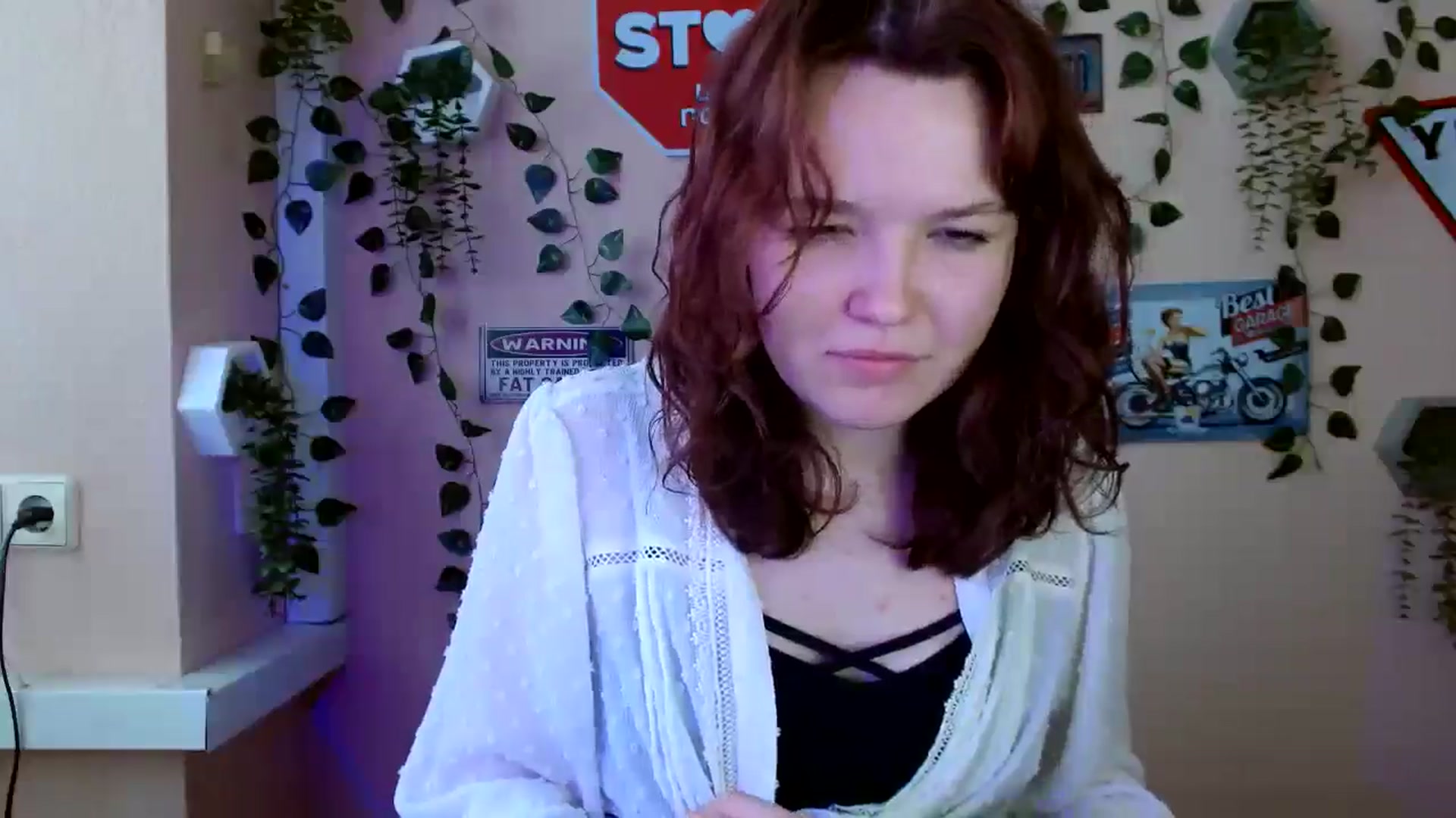Gallery image thumbnail from Holly_Red_Cat's myfreecams stream on, 07/01/2025, 18:41 image 3 of 20