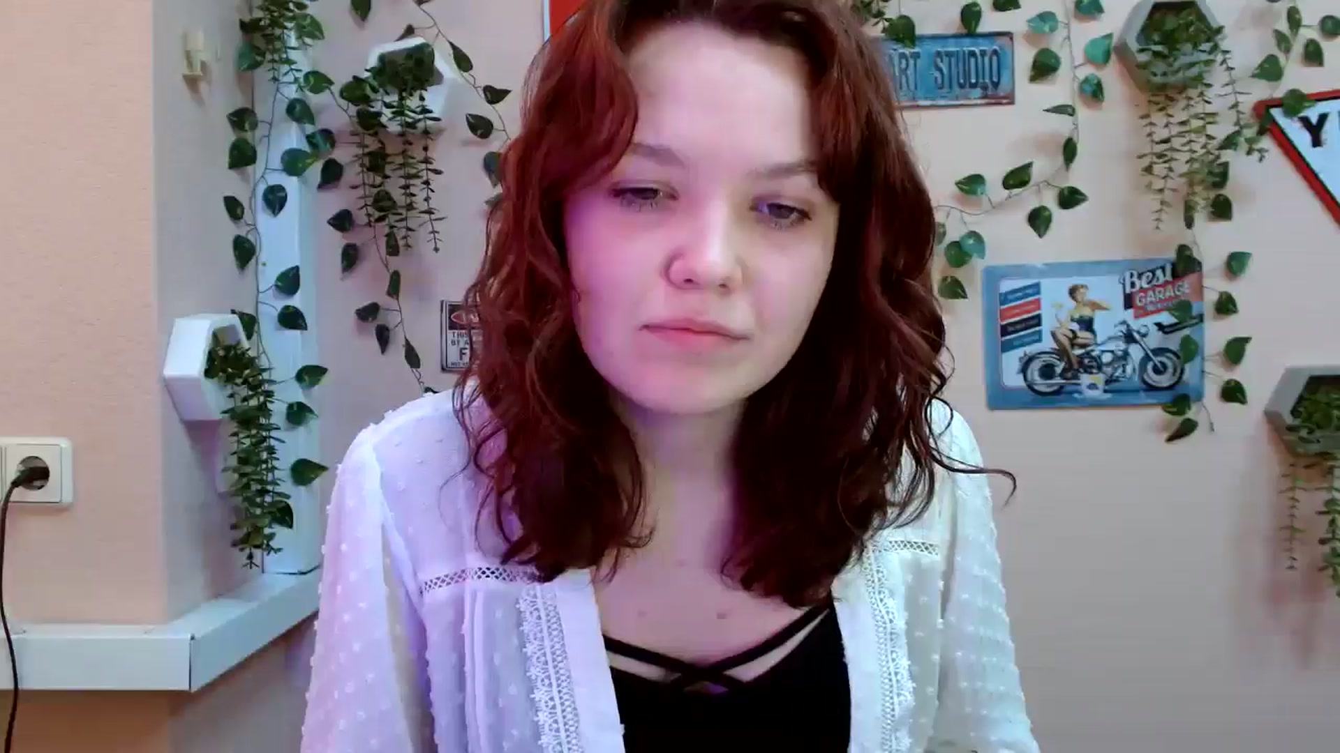 Gallery image thumbnail from Holly_Red_Cat's myfreecams stream on, 07/01/2025, 18:41 image 13 of 20