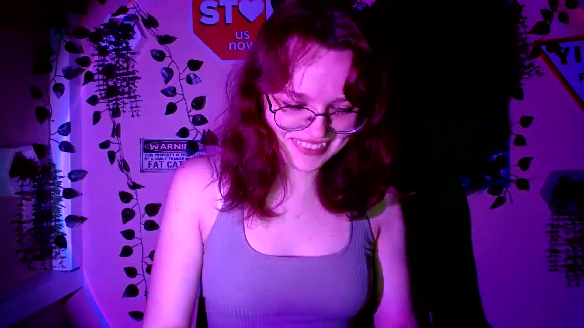 Gallery image thumbnail from Holly_Red_Cat's myfreecams stream on, 07/06/2025, 19:23 image 18 of 20