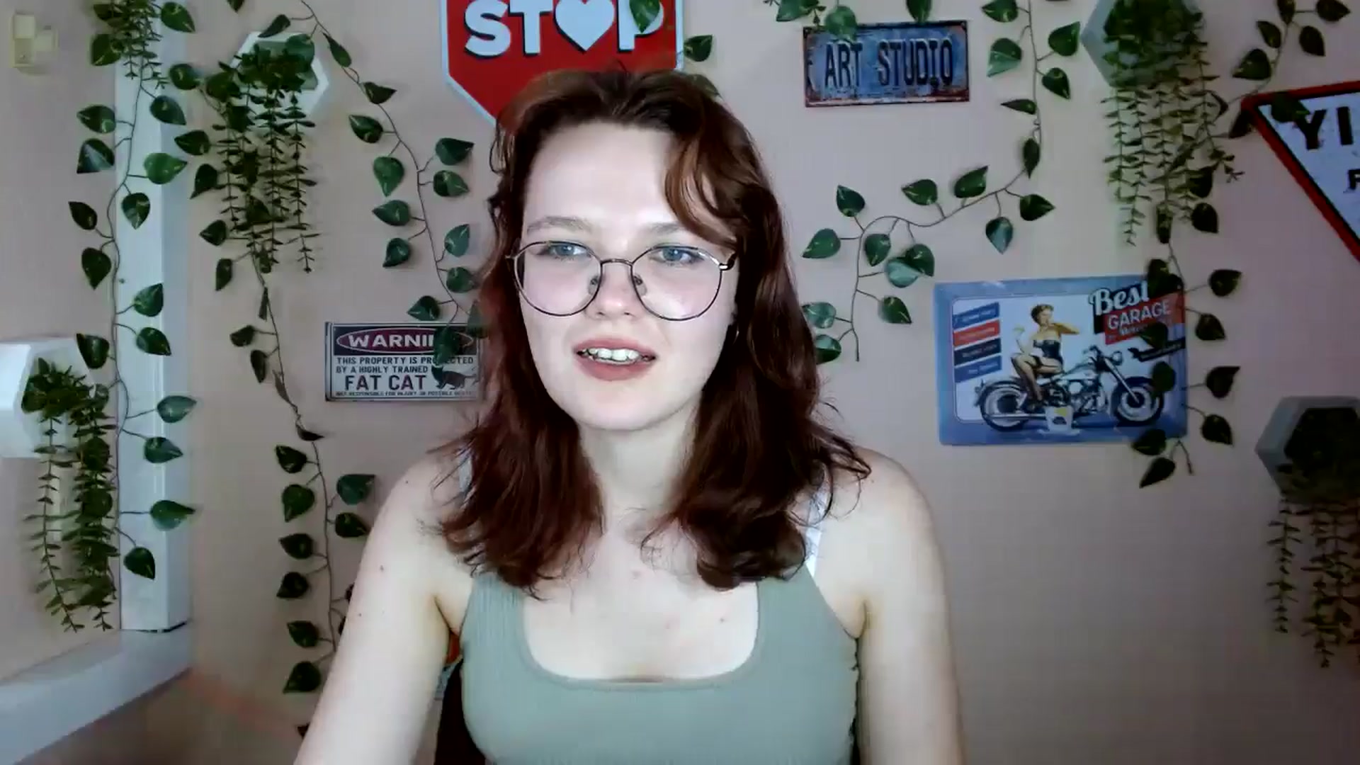 Gallery image thumbnail from Holly_Red_Cat's myfreecams stream on, 07/06/2025, 19:23 image 12 of 20