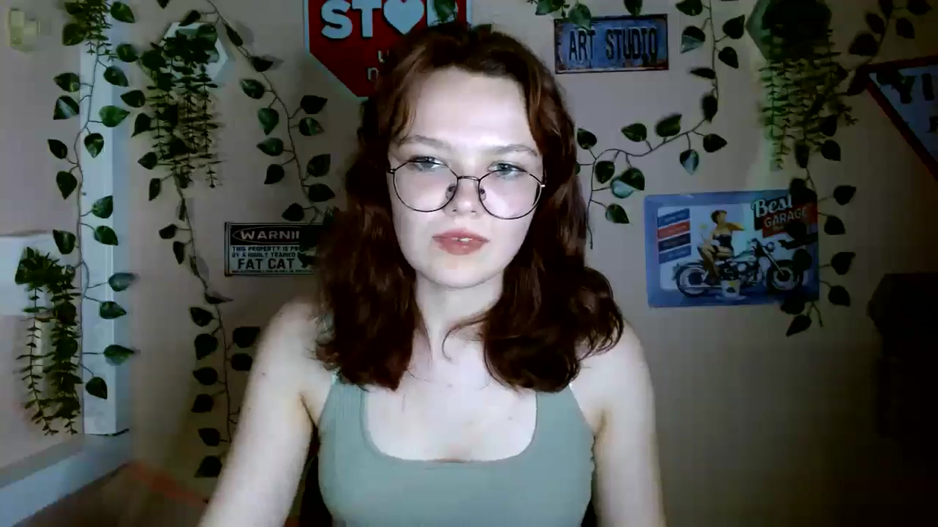 Gallery image thumbnail from Holly_Red_Cat's myfreecams stream on, 07/06/2025, 19:23 image 15 of 20
