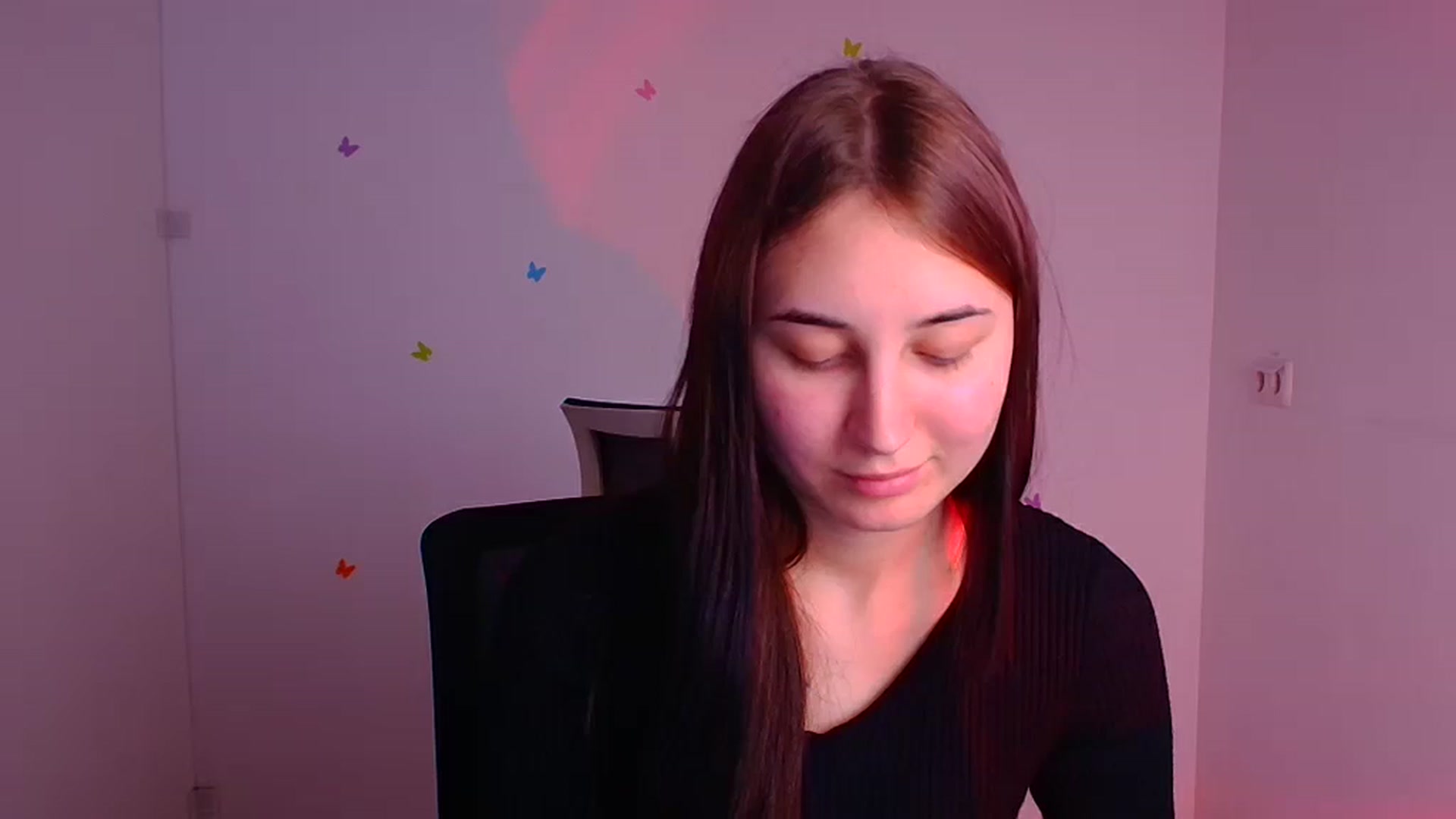 Gallery image thumbnail from Holly_horny's myfreecams stream on, 05/02/2025, 10:46 image 20 of 20