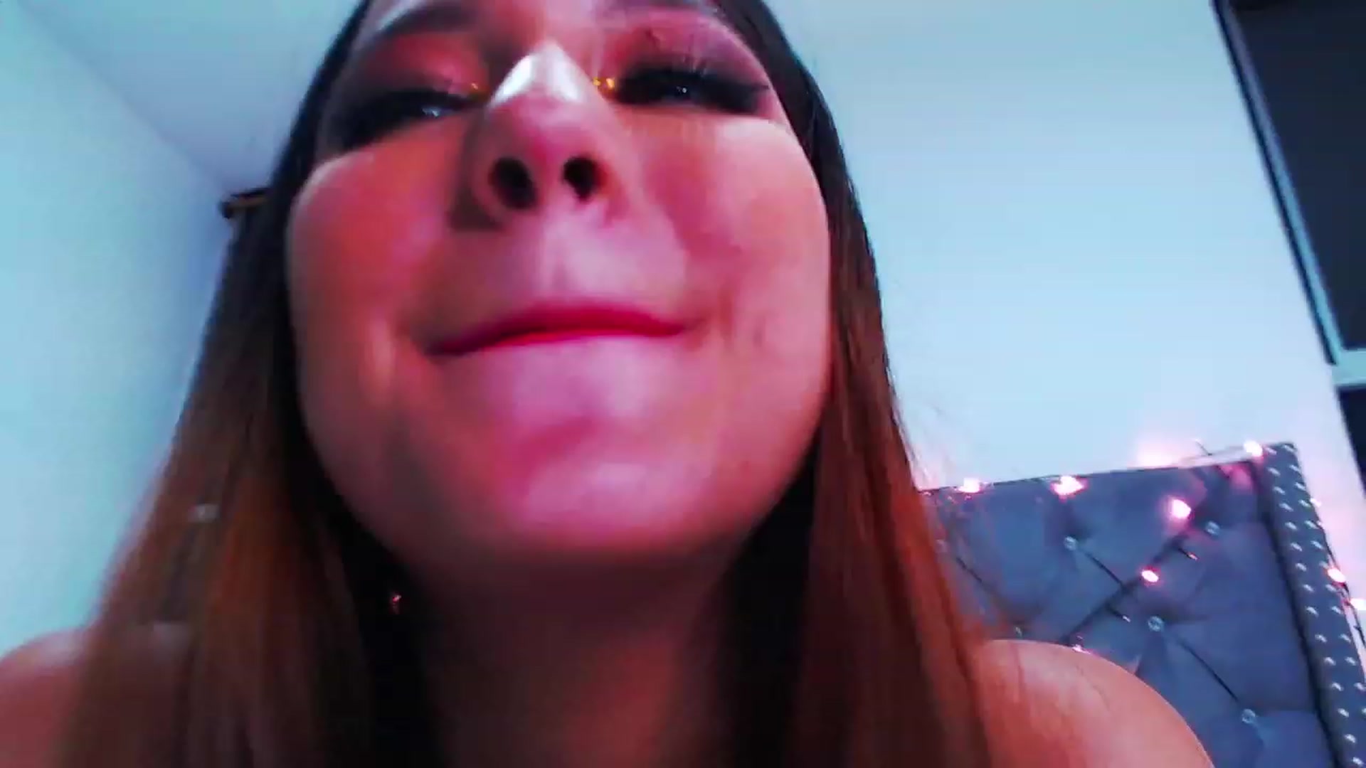 Gallery image thumbnail from Hollyballet's myfreecams stream on, 11/20/2022, 02:21 image 15 of 20