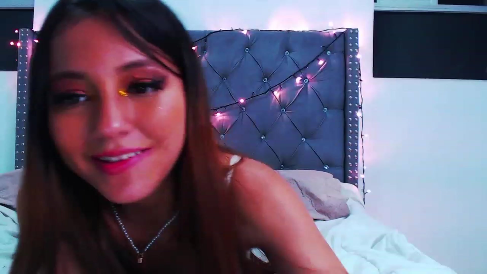 Gallery image thumbnail from Hollyballet's myfreecams stream on, 11/20/2022, 02:21 image 3 of 20