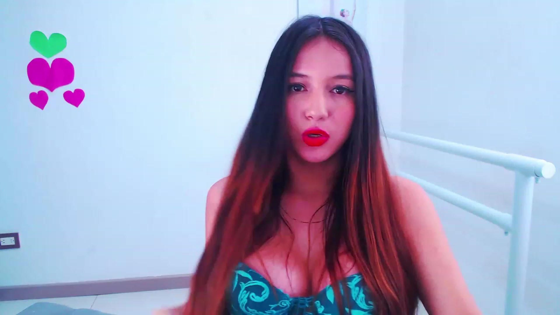Gallery image thumbnail from Hollyballet's myfreecams stream on, 03/30/2023, 17:32 image 2 of 20