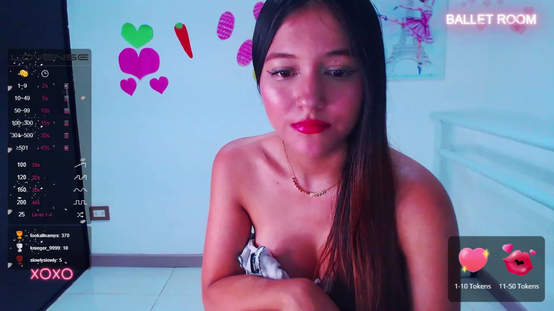 Gallery image thumbnail from Hollyballet's myfreecams stream on, 04/10/2023, 01:07 image 17 of 20