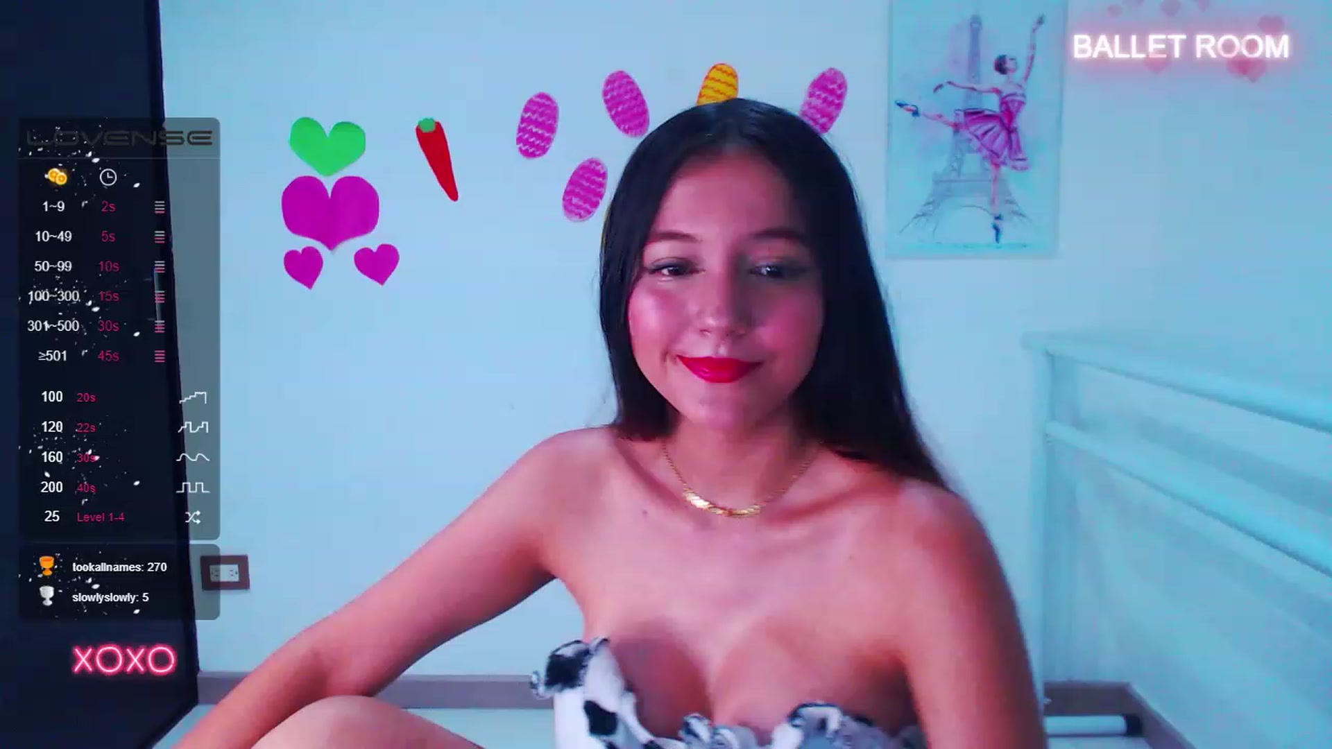 Gallery image thumbnail from Hollyballet's myfreecams stream on, 04/10/2023, 01:07 image 2 of 20