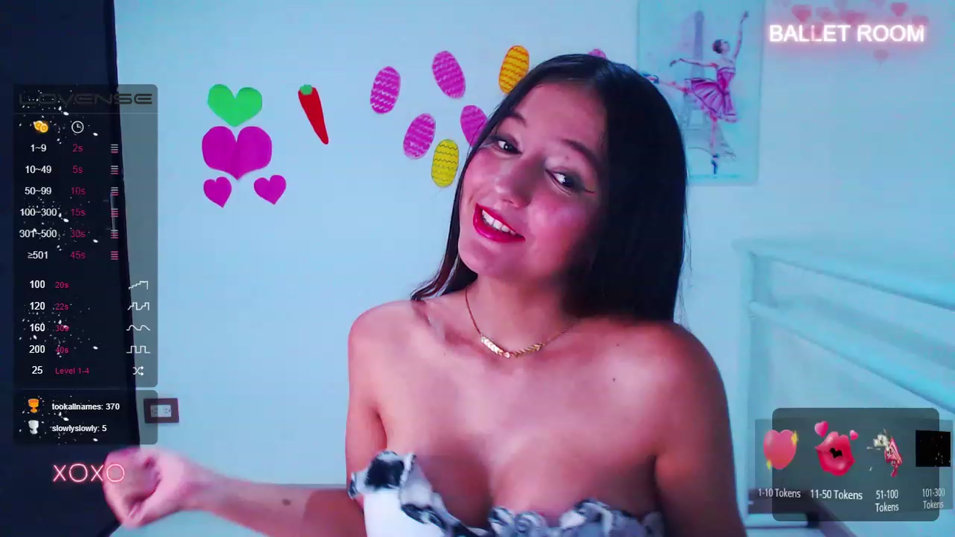 Gallery image thumbnail from Hollyballet's myfreecams stream on, 04/10/2023, 01:07 image 4 of 20