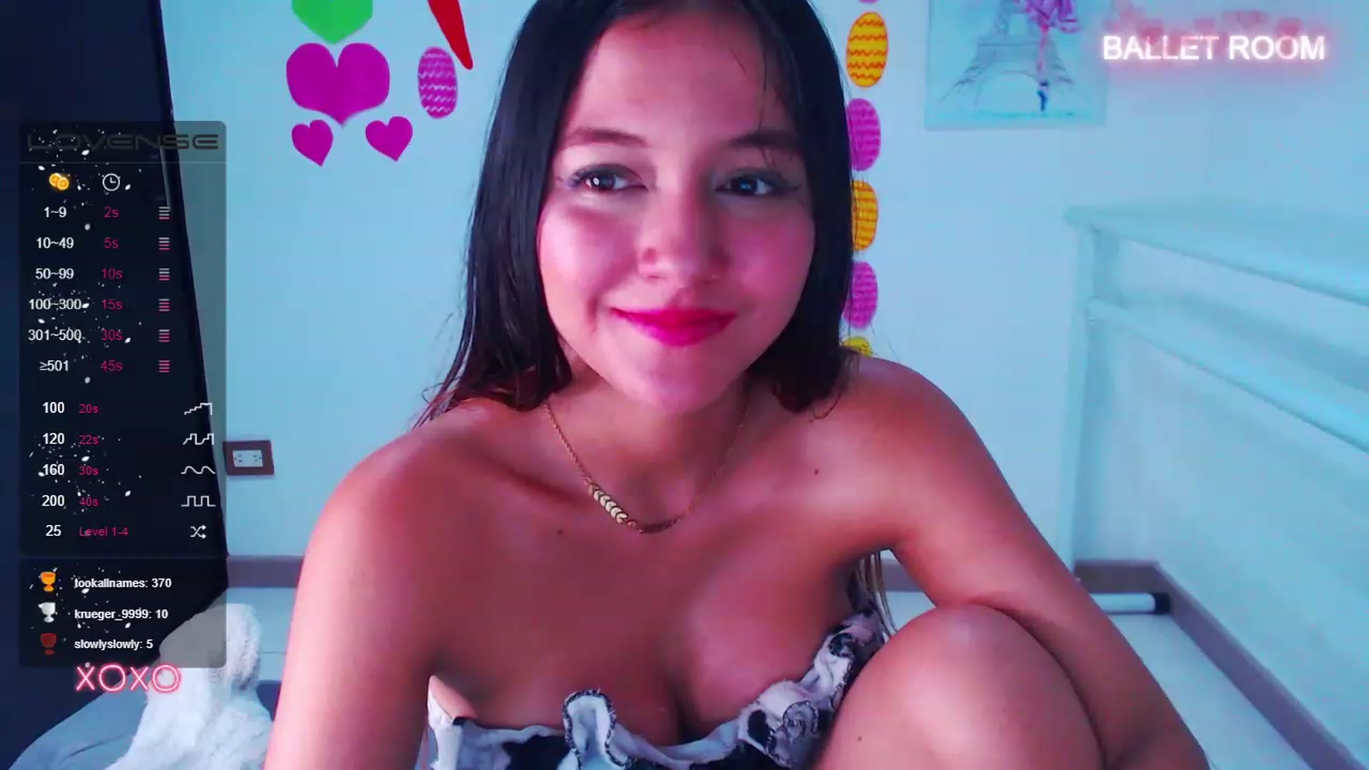 Gallery image thumbnail from Hollyballet's myfreecams stream on, 04/10/2023, 01:54 image 20 of 20