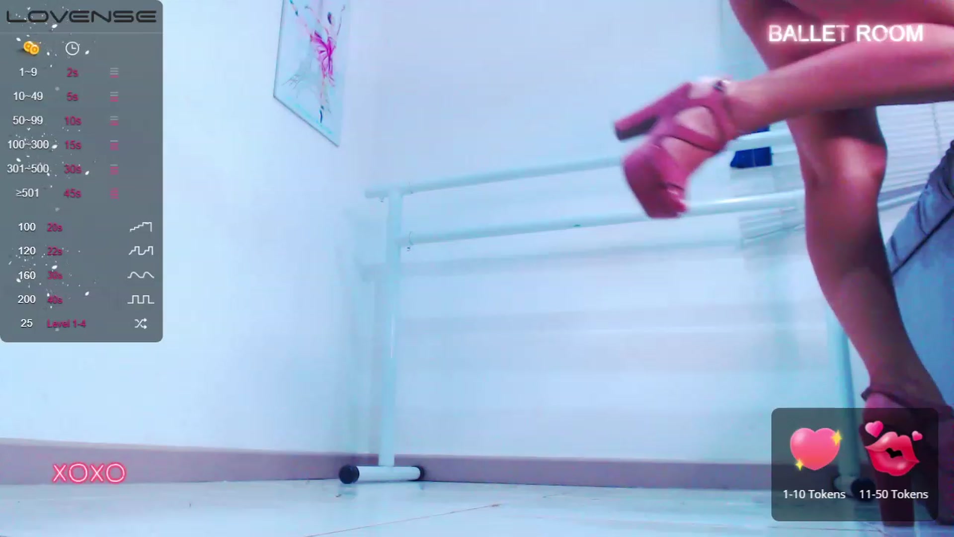 Gallery image thumbnail from Hollyballet's myfreecams stream on, 06/14/2023, 03:16 image 6 of 20