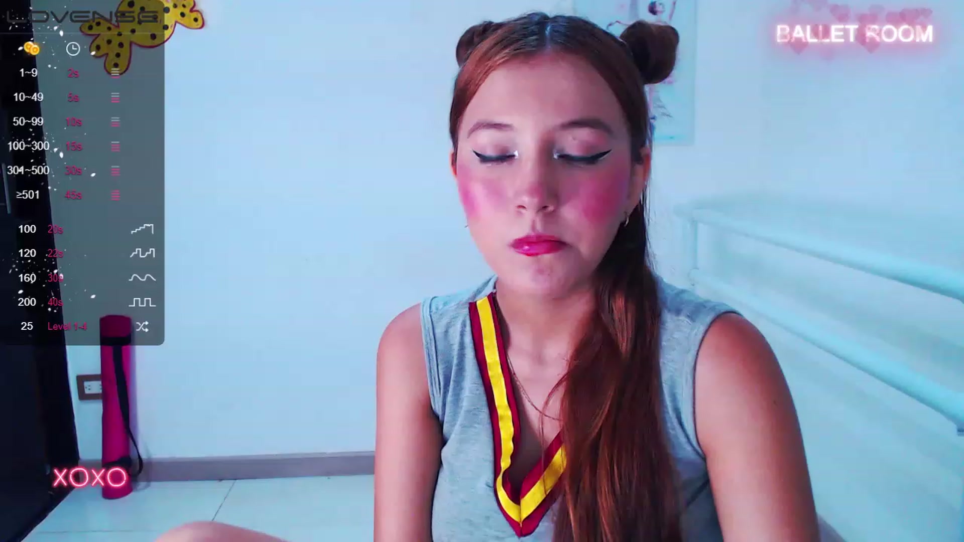 Gallery image thumbnail from Hollyballet's myfreecams stream on, 06/15/2023, 01:32 image 8 of 20