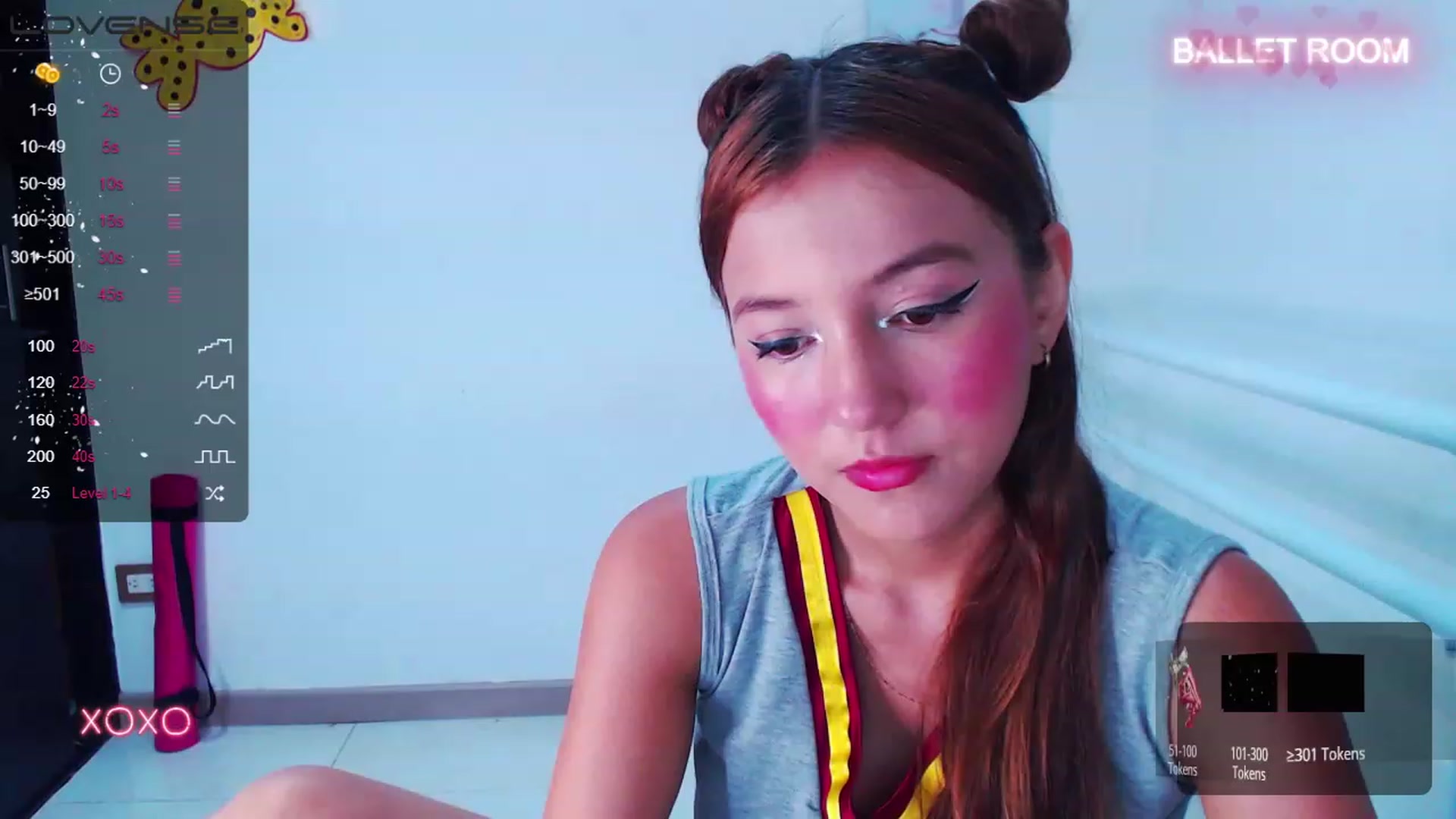 Gallery image thumbnail from Hollyballet's myfreecams stream on, 06/15/2023, 01:32 image 9 of 20