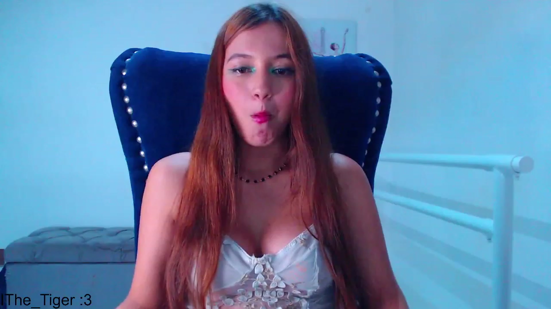 Gallery image thumbnail from Hollyballet's myfreecams stream on, 07/24/2023, 01:39 image 13 of 20