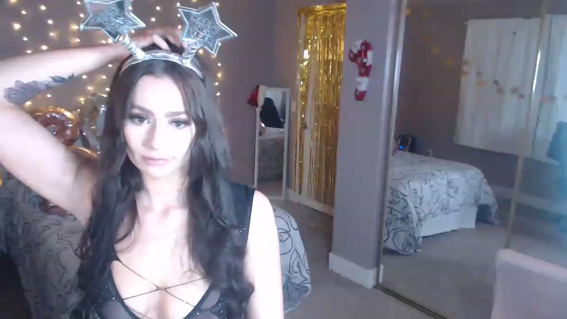 Gallery image thumbnail from Hollydollxo's myfreecams stream on, 01/01/2023, 08:24 image 11 of 20