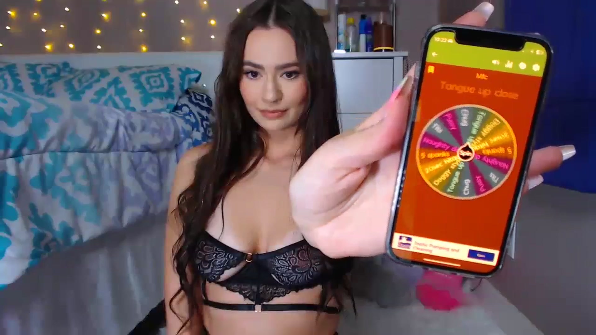 Gallery image thumbnail from Hollydollxo's myfreecams stream on, 06/11/2023, 05:44 image 13 of 20