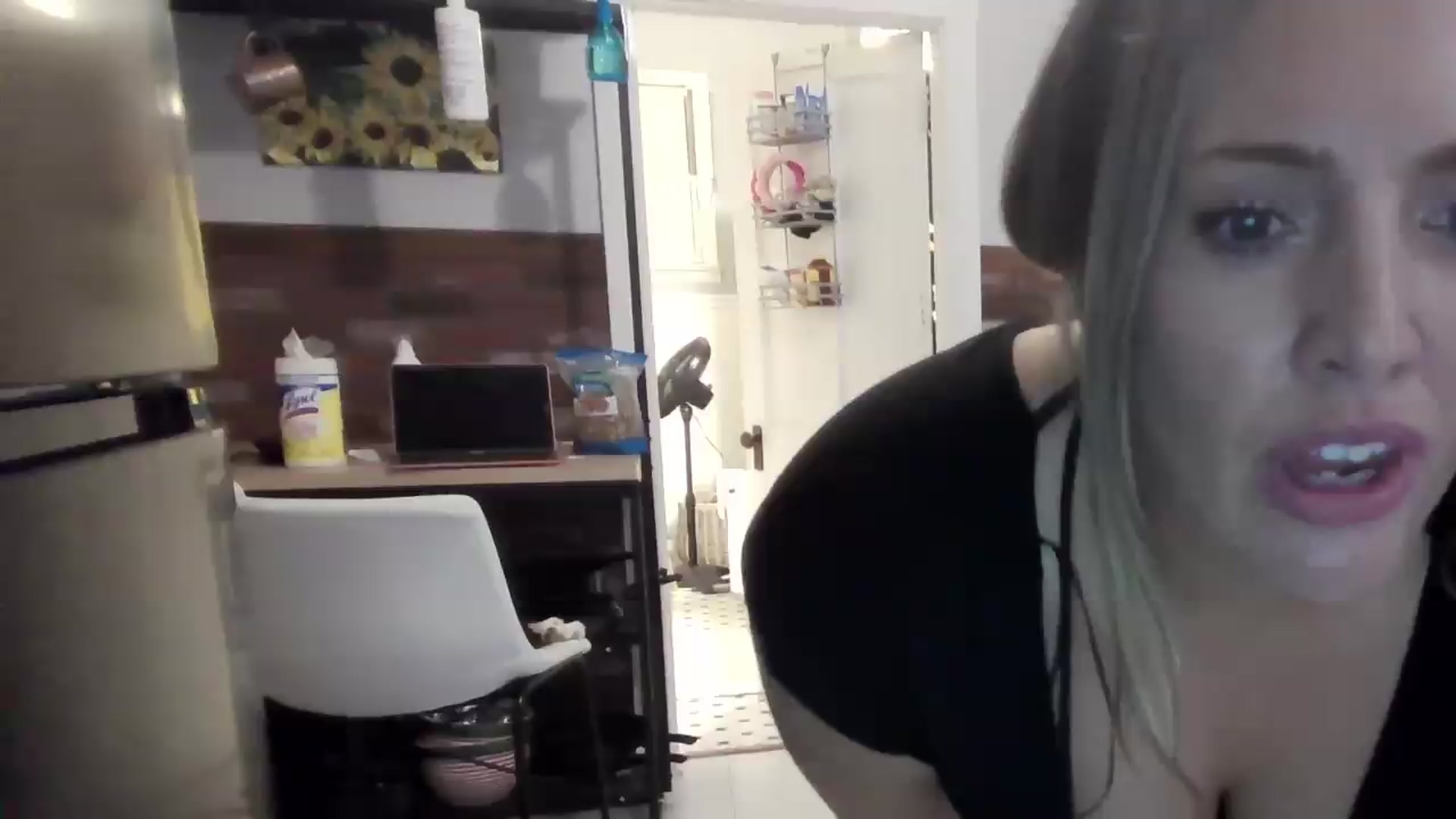 Gallery image thumbnail from Hollyharmd's myfreecams stream on, 08/15/2026, 11:39 image 6 of 20