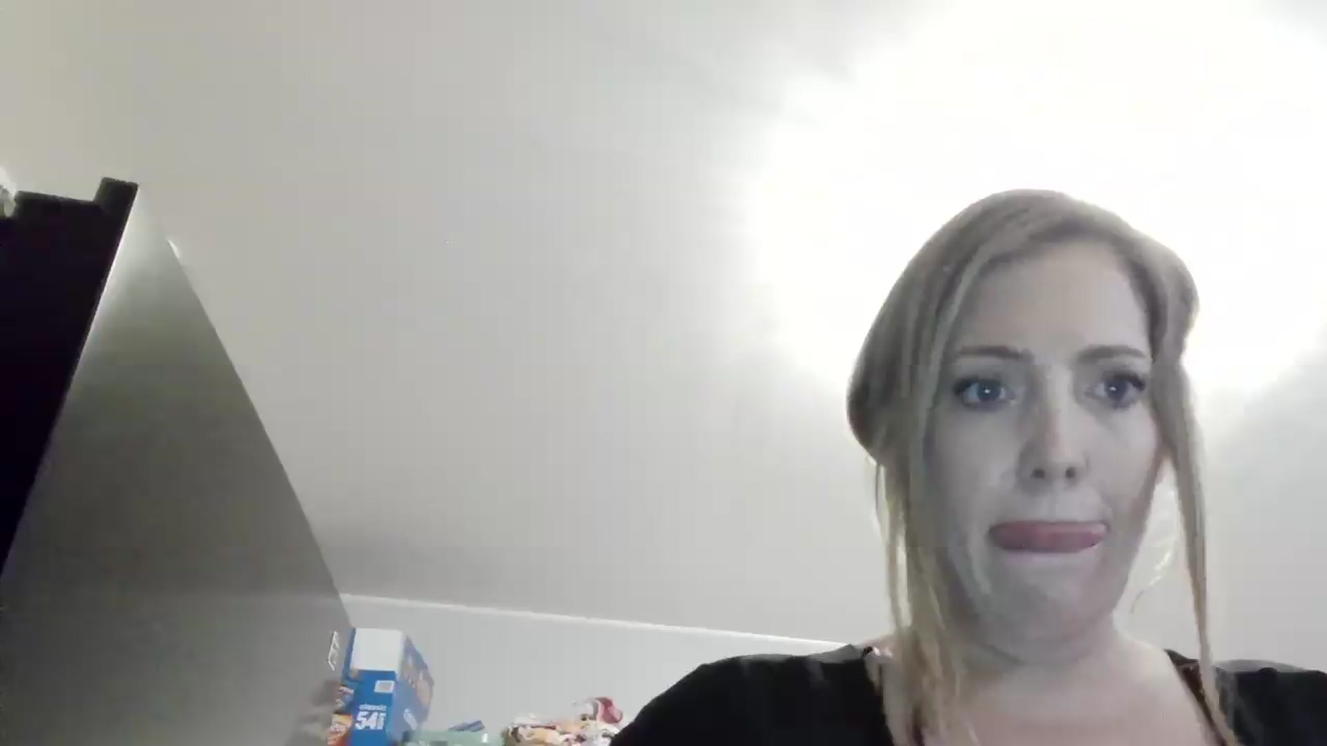 Gallery image thumbnail from Hollyharmd's myfreecams stream on, 08/15/2026, 11:39 image 12 of 20