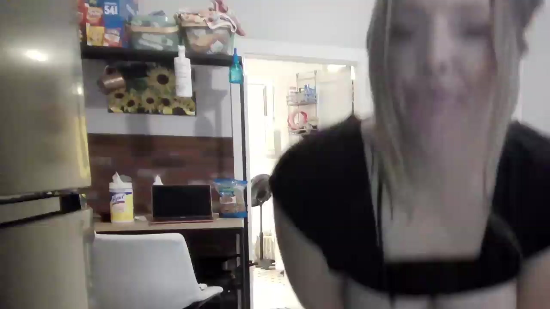 Gallery image thumbnail from Hollyharmd's myfreecams stream on, 08/15/2026, 11:39 image 1 of 20