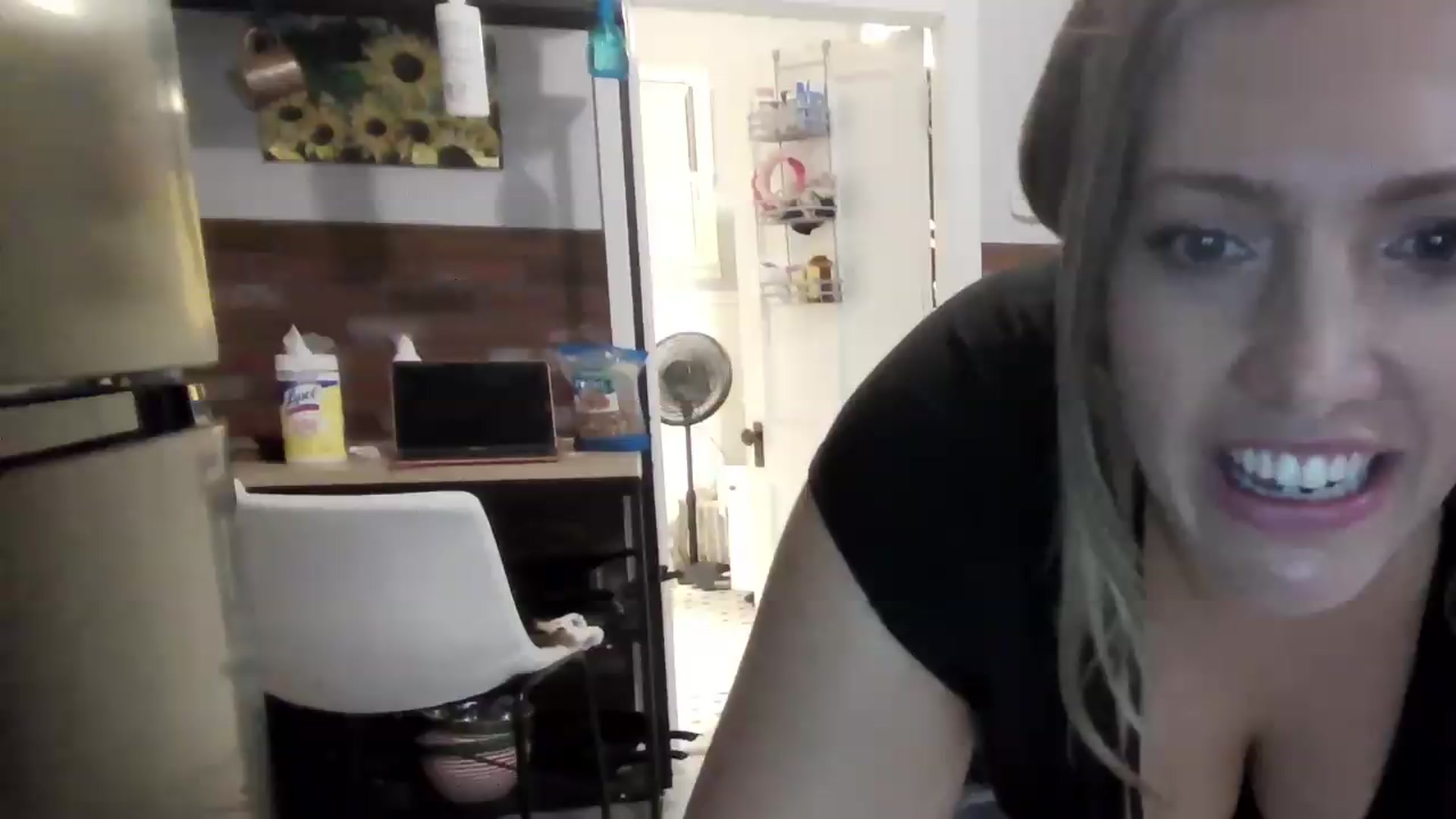 Gallery image thumbnail from Hollyharmd's myfreecams stream on, 08/15/2026, 11:39 image 9 of 20